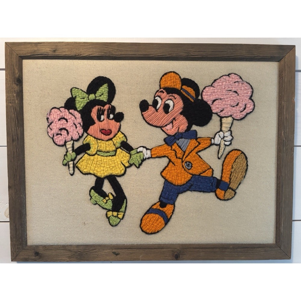 Vintage 1982 Mickey Minnie Mouse "Creative Stitchery" embroidery Crewel Art
